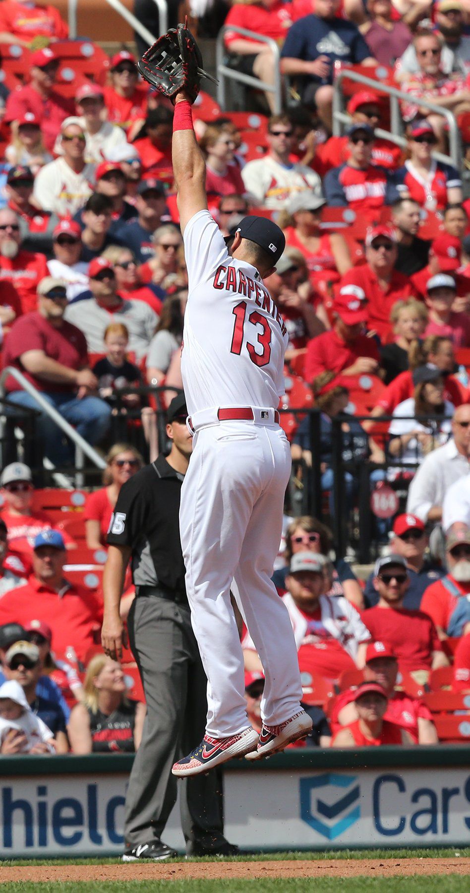 Cards beat the Padres 4-1 Sunday afternoon